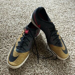 Nike Indoor Sport ⚽️ Shoes - Lace Up Sneakers, Mens 11